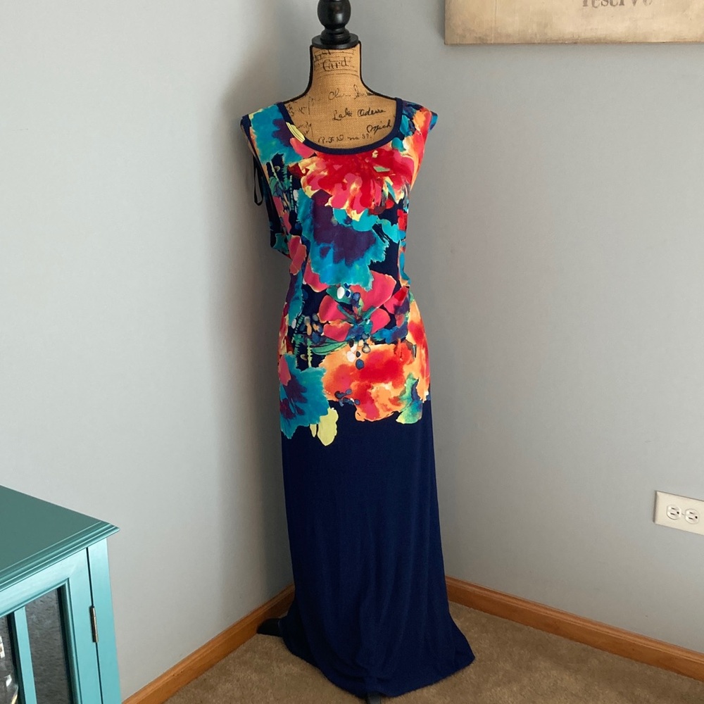 Avenue NWOT Vibrant Multicolor Floral Maxi Dress Women Size 30/32